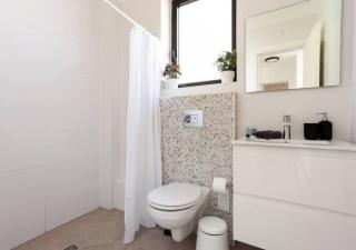 Modern Tower Apt w Spectacular Sea View l Mamad - 6