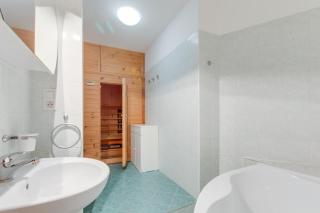Elegant 3BDs with Sauna Near the Dancing House and Riverside - NP - 6
