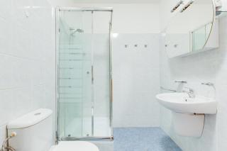 Elegant 3BDs with Sauna Near the Dancing House and Riverside - NP - 7