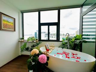 LUCY Westlake Homestay - 3