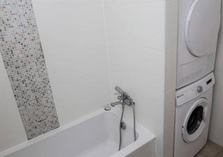 Elegant Tower Apt l Sea View & Parking l Mamad - 8