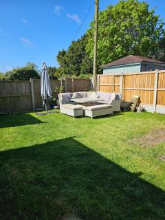 House Sleeps 7 with Garden and Parking - 5