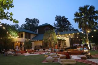 Luxury Retreat , Sainik Farm near Saket - 6