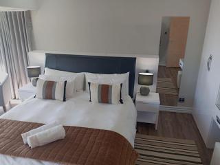 The Lantern Guesthouse - 8