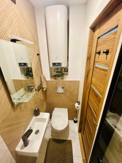 Cozy Studio Apartment - 9