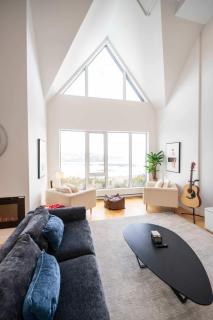 403 - Luxury Condo - Incredible View & Pool - 5