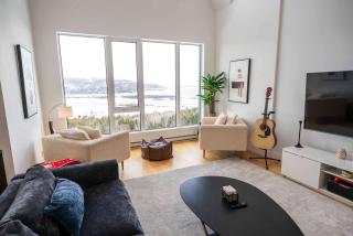 403 - Luxury Condo - Incredible View & Pool - 4