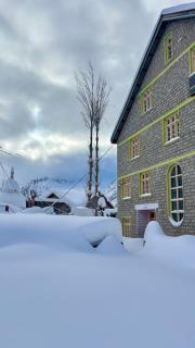 SNOWFLAKE Homestay - 1