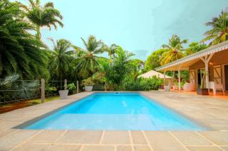 Belle villa avec piscine au Cap Est - MQFR35 - 9