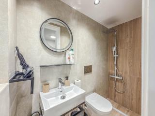 Cozy, Day-light Studio by The Mall - 7