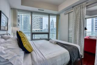Lake View 2 Bedroom Condo in Downtown Toronto - 1