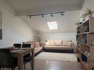 LoriS Central Apartment - Tirana - 8