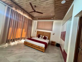 Red and Blue Apartments kasauli - 1