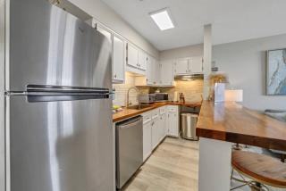 Coastal 1BR Condo on Okaloosa Island Beach Access. - 3