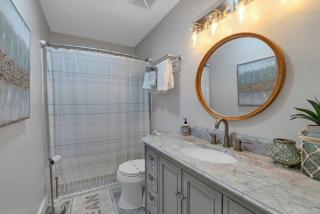 Coastal 1BR Condo on Okaloosa Island Beach Access. - 2