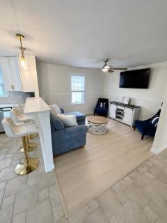 Cozy Wildwood House - Great Location - 7
