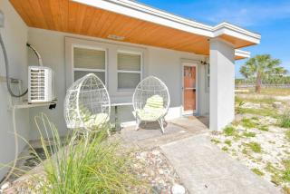 Okaloosa Island 2BR Bungalow Steps to Beach - 9