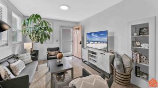 Okaloosa Island 2BR Bungalow Steps to Beach - 0