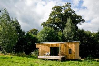 Urokliwy Tiny house na łące z widokiem na góry - 9