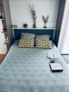 Chambre privée avec SDB et WC puy dufou A87 - 7