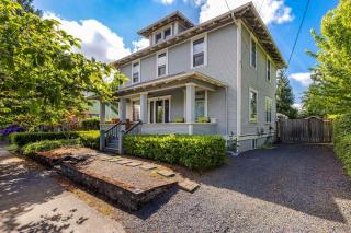 Vino e Vita Historic Pet-Friendly Home-EV Charger - 5