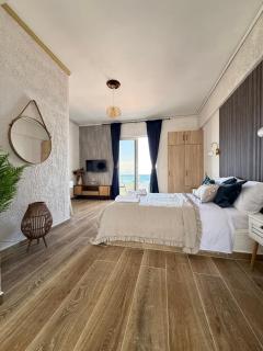 Beachfront Studio with Panoramic Sea View 2 - 8