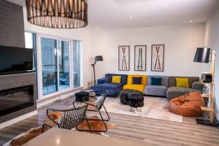 307 - Le Repere Condo - View and Modern Comfort - 6
