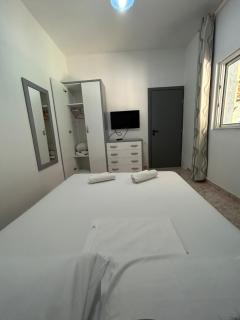 Yllis Rooms - 6