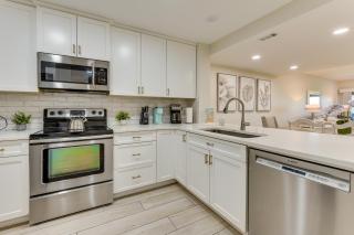 Palmetto Dunes Villa w/ Views: Steps to Beach! - 2