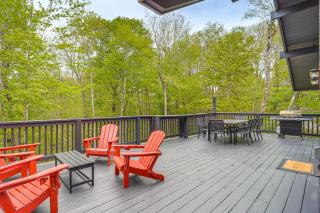 'Bear Crossing Chalet:' Beech Mountain Family Home - 6