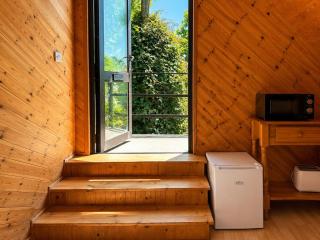 Charming Loft Apartment Enfield Getaway - 3