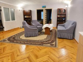 Chkalovka Guest House With Sevan View - 7