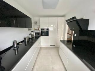 Stuttgart-Townhouse fully furnished w garden - 1