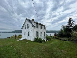 Ferryview Cottage on Annapolis Basin - 4