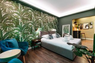 Jungle suite mood behind Piazza Signoria - Florence - 2