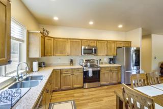 Patio & ATV Trail Access: Quiet Cabin in Show Low - 3