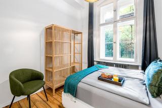 The Gleditsch - Central Schöneberg location, 1BR, 1 living room, group friendly, ideal for 2 - 4 Guests - 5