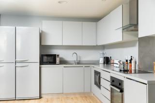 Modern Student En-suite in Prime Cardiff Spot! - 5