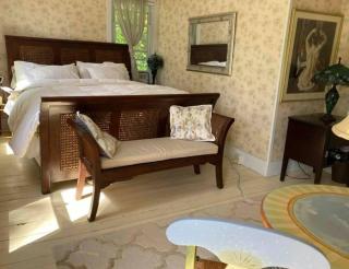 1860 French Country Farmhouse Sleeps 10 - 8