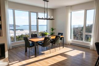 301 - Luxury Condo - Exceptional View & Pool - 9