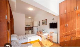 Sveti Stefan Studio Apartman - 0