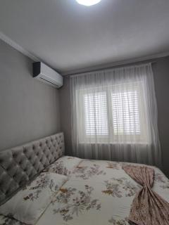 Ilirida-Swimming pool & garden view rooms for rent - 8