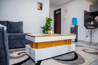 Stylish 2BR Apartment in Prime Location Nakuru - 9