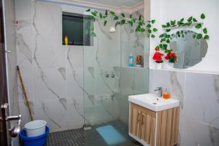 Stylish 2BR Apartment in Prime Location Nakuru - 7