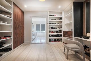 Loose Park Modern Mansion - 2