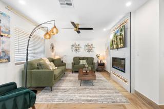 Cozy 3BR Home -Pool-Old Town-Vista Del Camino Park - 1