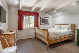 Chalet 21 by Mammoth Mountain Chalets - 2