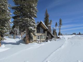 Chalet 19 by Mammoth Mountain Chalets - 9