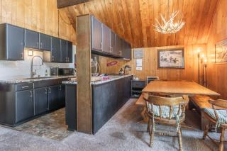 Chalet 12 by Mammoth Mountain Chalets - 5
