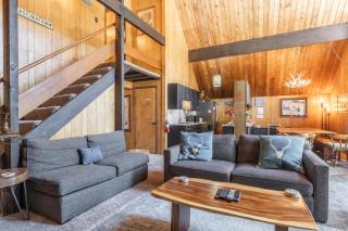 Chalet 12 by Mammoth Mountain Chalets - 8